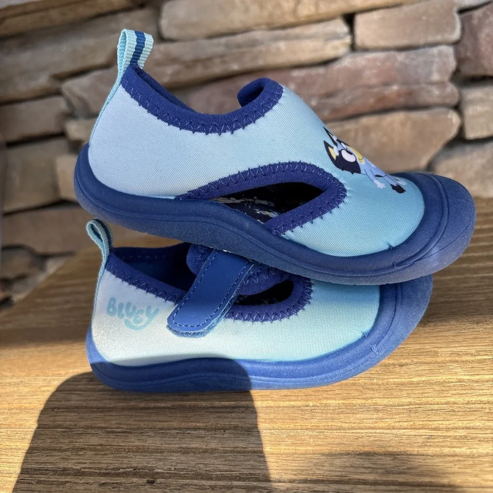 Bluey Ground Up Boys Toddler Sz 5-6 Blue Aqua  Water Shoes Foam